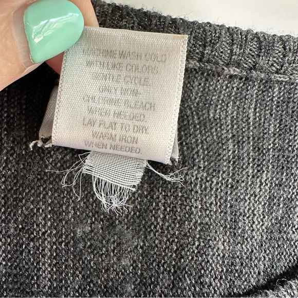 Converse One Star Sweater Poncho Dark Gray Size Medium Long Sleeve Split Hem - Picture 3 of 7